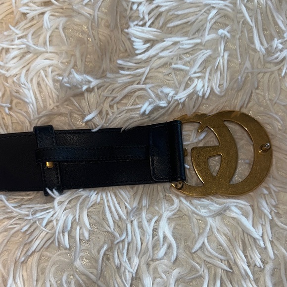 Gucci Black Leather Belt with Gold Double G Buckle - Picture 3 of 6